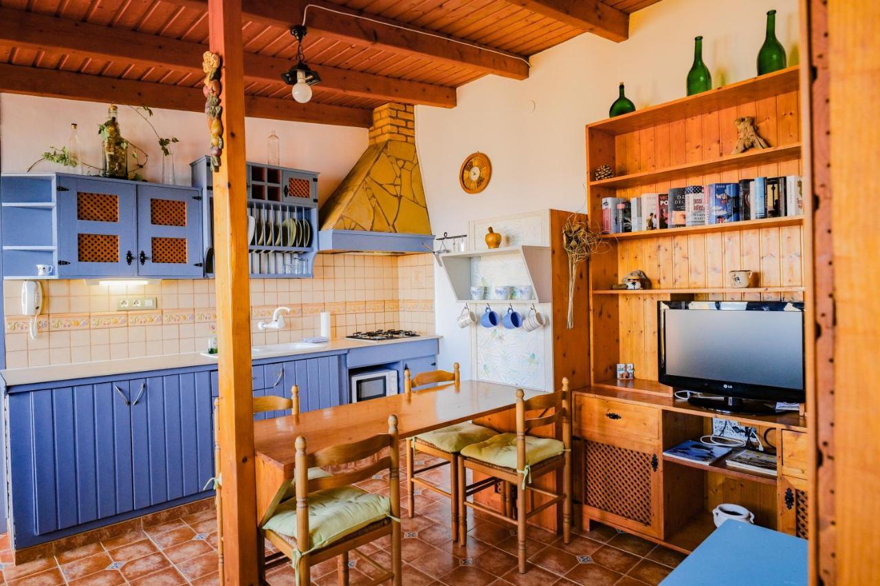 Casanaga Hotel Almaciga Ngoại thất bức ảnh